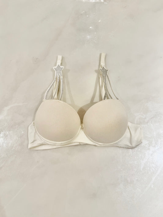 Elegant White Star-Embellished Lingerie Set